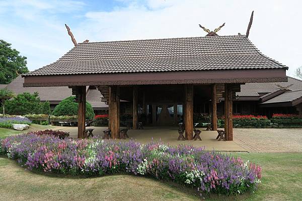 พระตำหนักดอยตุง สวนแม่ฟ้าหลวง Doi Tung Royal Villa