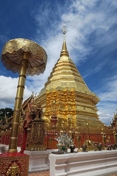 วัดพระธาตุดอยสุเทพราชวรวิหาร Wat Phrathat Doi Suthep素帖寺