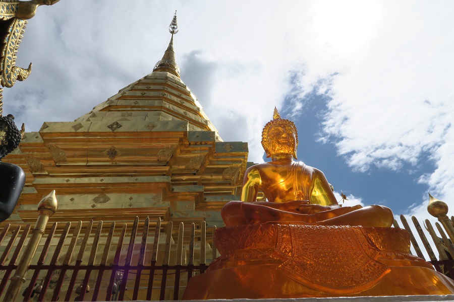 วัดพระธาตุดอยสุเทพราชวรวิหาร Wat Phrathat Doi Suthep素帖寺