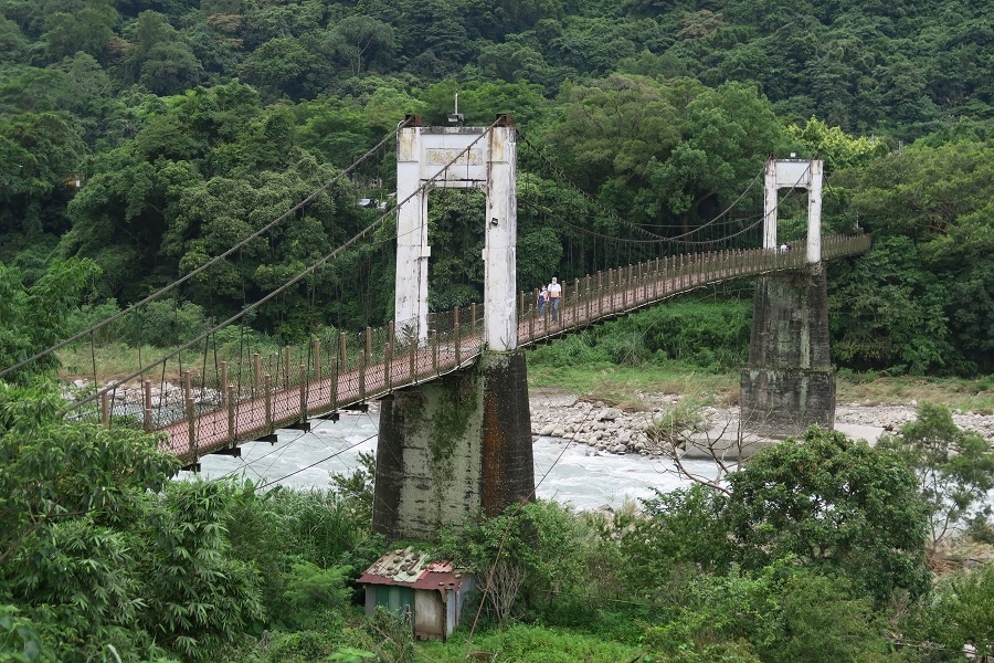 內灣吊橋