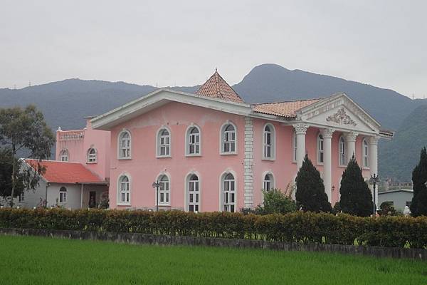 蝶谷巴特風情畫民宿