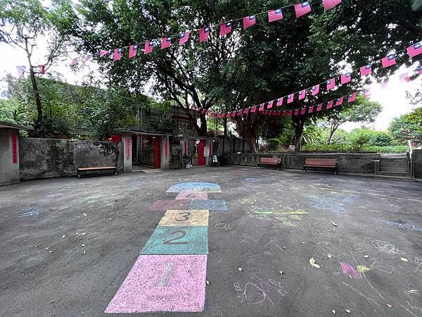 空軍三重一村