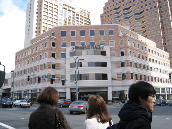 Bellevue Place購物中心