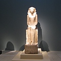 Statue of Hatshepsut.  他其實是個She喔