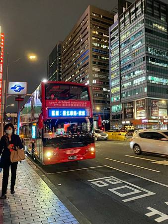 1100226觀光巴士遊台北 (5).jpg