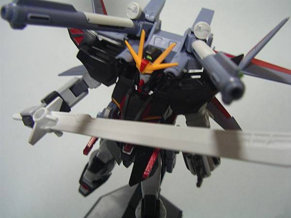 STRIKE NOIR GUNDAM_017.JPG