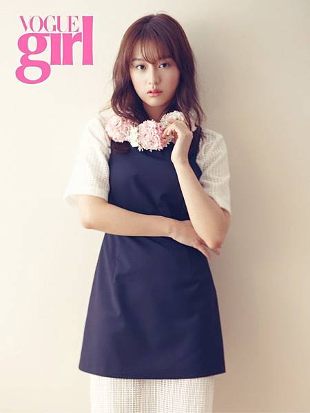 kim_ji_won_vogue_girl_march_2014_05.jpg