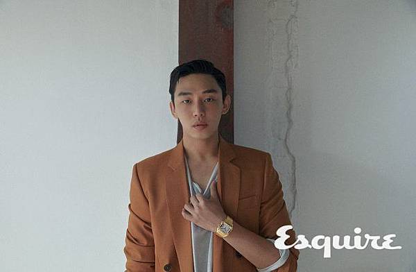 esquire-201-05-interview-005-640x418