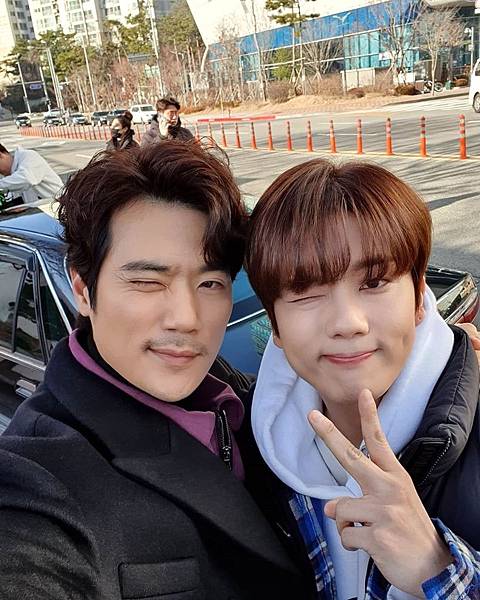 kangwoo_king_81641865_2197517157224727_4251869534604708297_n.jpg