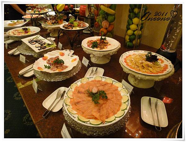 台北大安 菜不在多好吃就行 台北福華大飯店4f羅浮宮歐式自助餐 Oneone食旅日常 台北大安 菜不在多好吃就行 台北福華大飯店4f羅浮宮歐式自助餐 Oneone食旅日常