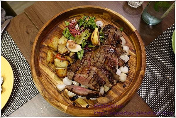 Turning table (20).JPG Turning table (20).JPG