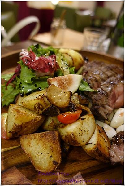 Turning table (24).JPG Turning table (24).JPG