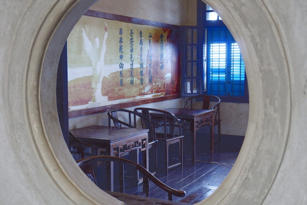 21557176_1588184391202016_713388279_o.jpg 一、二樓都有展覽館,展示著陳景蘭先生的事蹟以及國軍當時遺留的文物