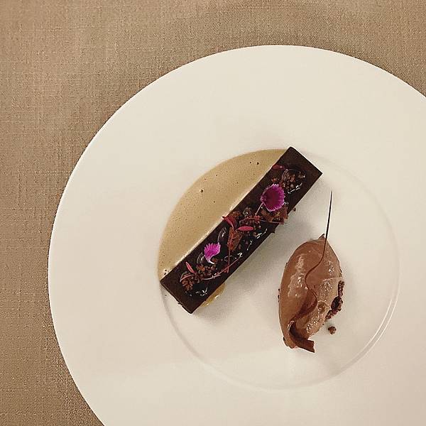 EA7FDBC6-B988-47AC-98A7-5305DBE5B288.JPG EA7FDBC6-B988-47AC-98A7-5305DBE5B288.JPG