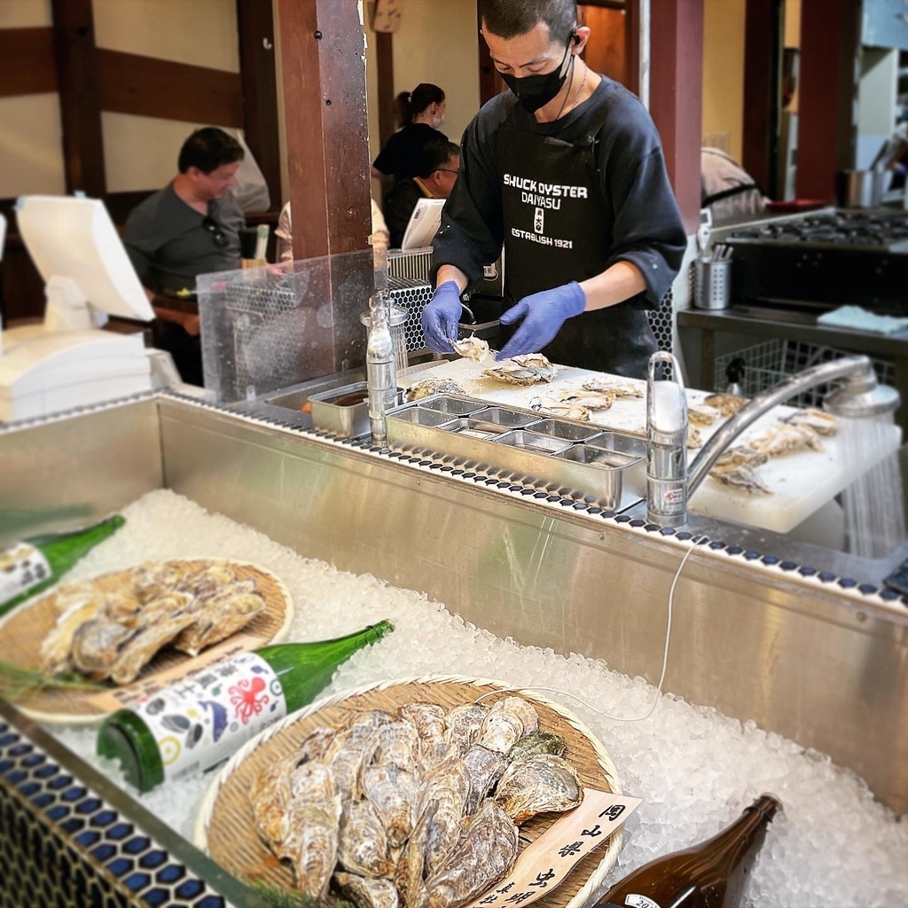 【京都四条駅】牡蠣屋 錦 だいやす：錦市場牡蠣專賣，各個肥美