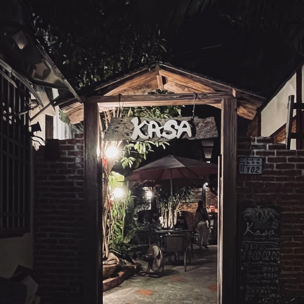 【台東市】Kasa 酒吧 咖啡Café：氛圍有點像是小時候的