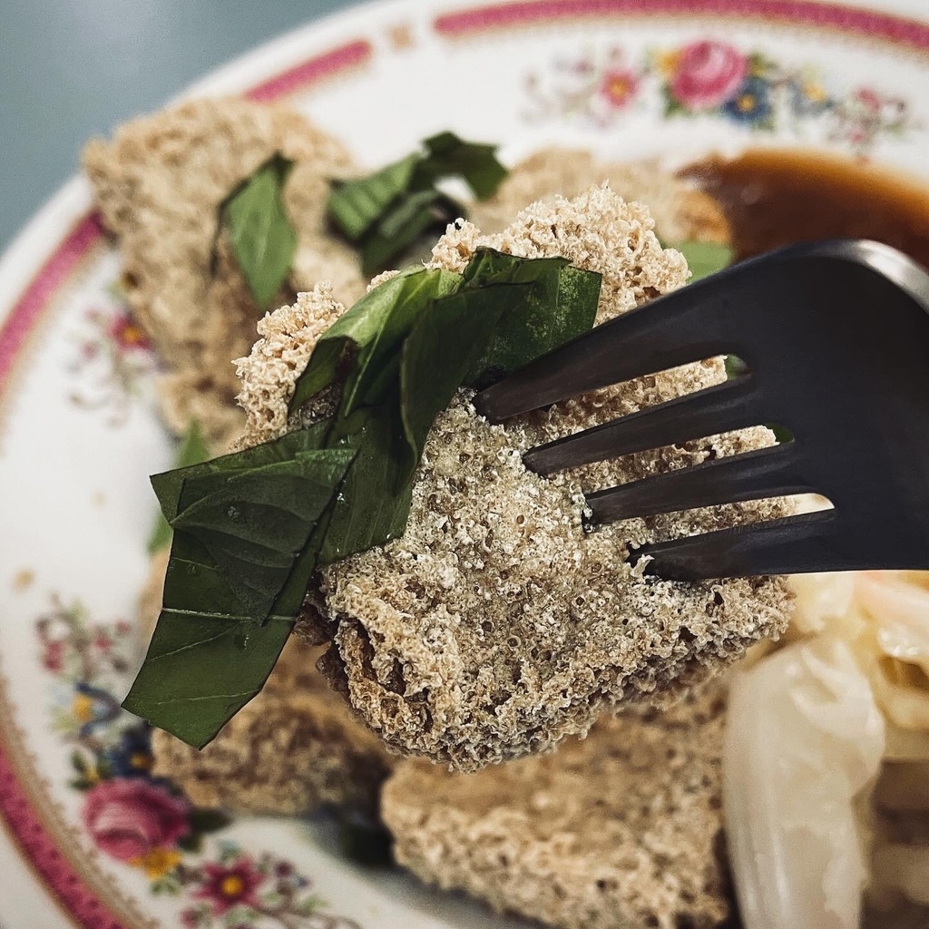 【台東市】曾記脆皮臭豆腐：外表孔洞多到像珊瑚礁 🪸 酥脆的程