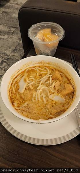 02.LOUNGE.jpg 02.LOUNGE.jpg