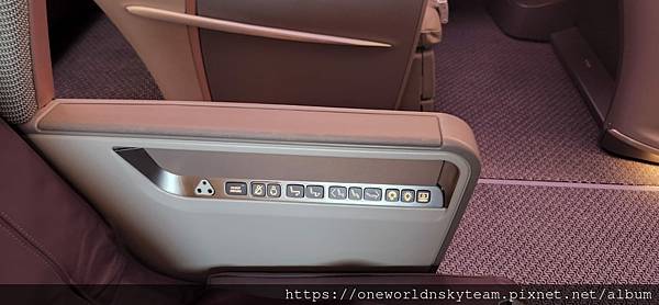 SEAT CONTROLLER.jpg SEAT CONTROLLER.jpg