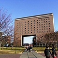 前面是Navios Yokohama 飯店