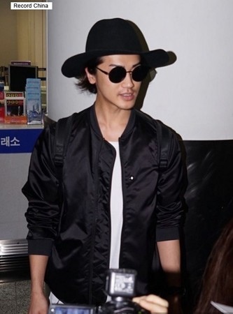 赤西仁の出迎えに大勢のファン殺到 香港でファッションイベントに出席 香港 Onlyyoujin 痞客邦