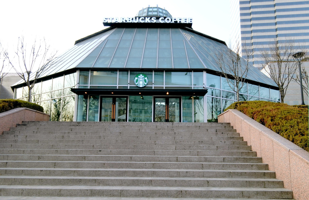 koreastarbucks-2.JPG