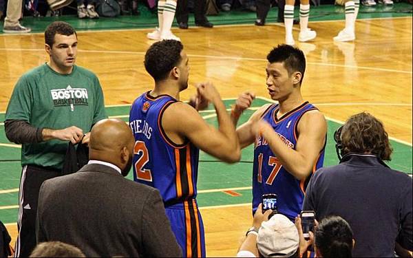 林書豪 vs Landry Fields 70