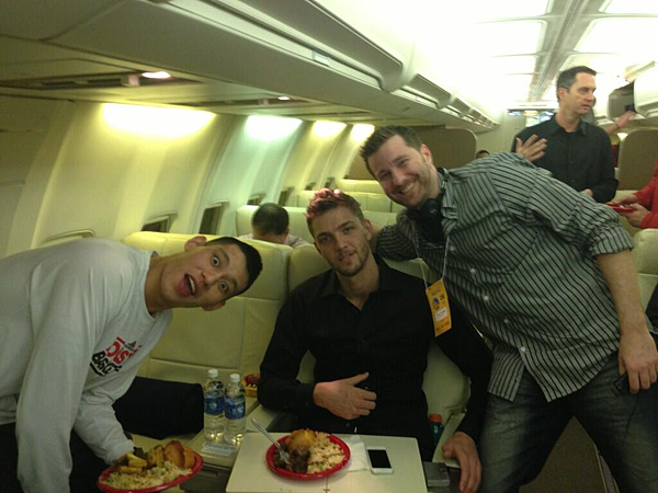 ChandlerParsons Wheels up to Phoenix! This row is for the best hair only.  