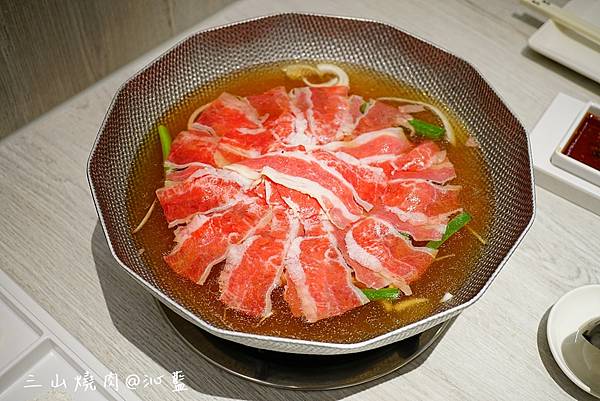 【食記】高雄　三山燒肉博愛店~*輕井澤集團燒肉新品牌、全台第