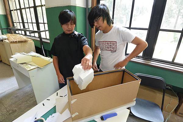 跨領域專長的溝通與合作,亦是本次創作營之培育重點之一.JPG 跨領域專長的溝通與合作,亦是本次創作營之培育重點之一.JPG