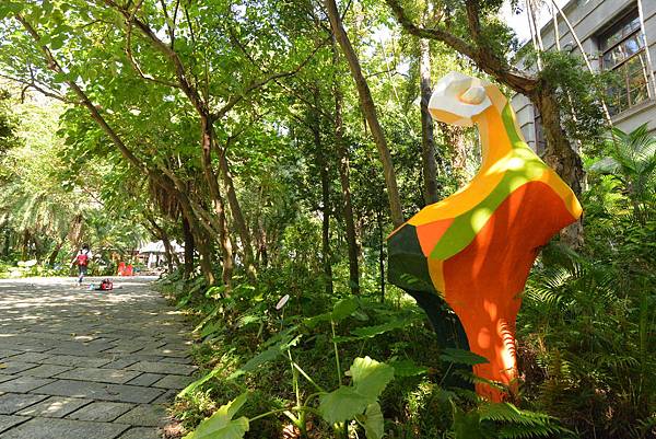 羅傑作品《載體》.JPG 羅傑作品《載體》.JPG