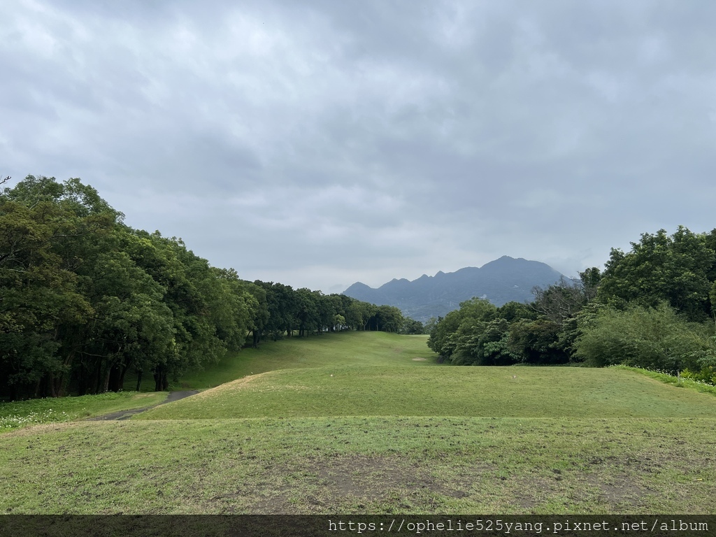 【揮皇高爾夫球場】台灣第一個可以自己開球車的美式高爾夫球場 