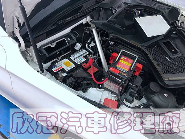 W5 C300 Agm電瓶 正廠 更換