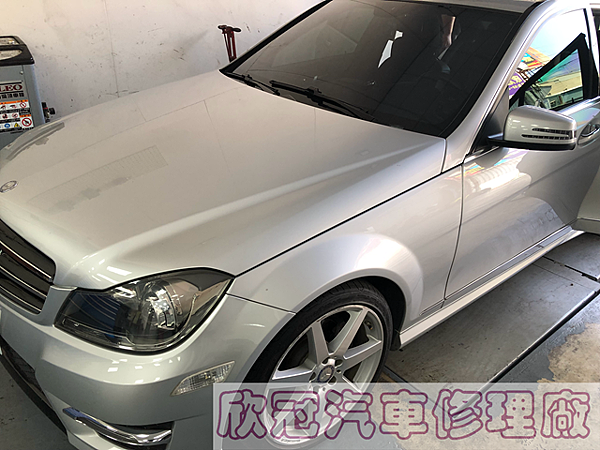 BENZ W204 C250 - 車外有汽油味、汽油泵浦更換