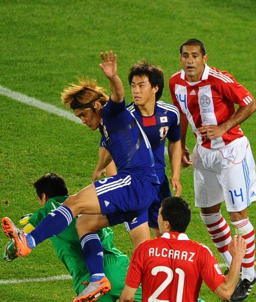 288202a1e338b65301d93bfce4b1a4b5-getty-fbl-wc2010-match55-par-jpn.jpg