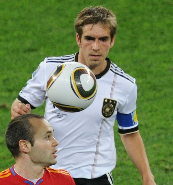 fb0219d7bd63e5033c57e53af1c8edb8-getty-fbl-wc2010-match62-ger-esp.jpg