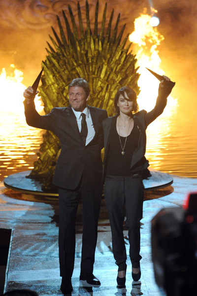 Sean-Bean-Lena-Headey-2011-Scream-Awards-game-of-thrones-26106601-400-600.jpg