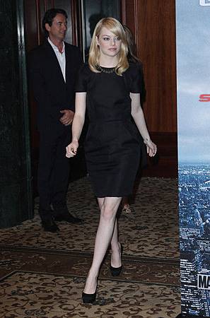 Emma+Stone+Amazing+Spider+Man+Germany+Photocall+Sesyy820m5Dl.jpg