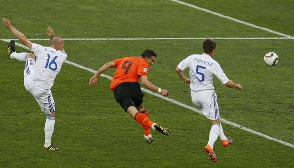 66ae328e74c724def7f20808247b75d5-getty-fbl-wc2010-match53-ned-svk.jpg