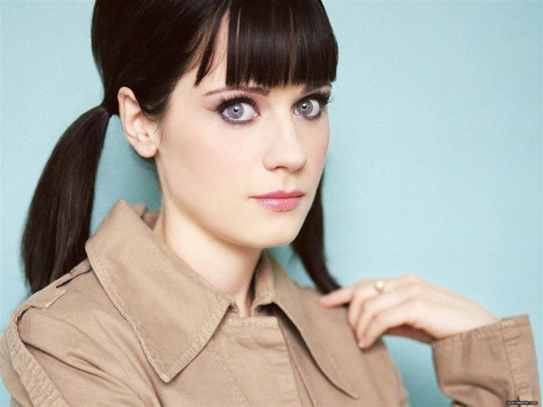 Zooey (10).jpg