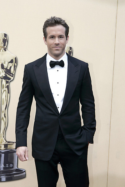 ryan-reynolds-030710_preview.jpg