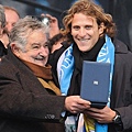 32c4b2b236dd9509d01f183cb7a0cd23-getty-fbl-wc2010-uru-welcome-ceremony-mujica.jpg