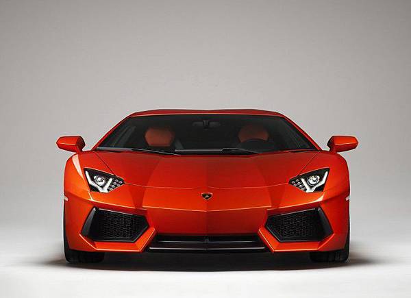 Lamborghini-Aventador-LP700-4 (12).jpg