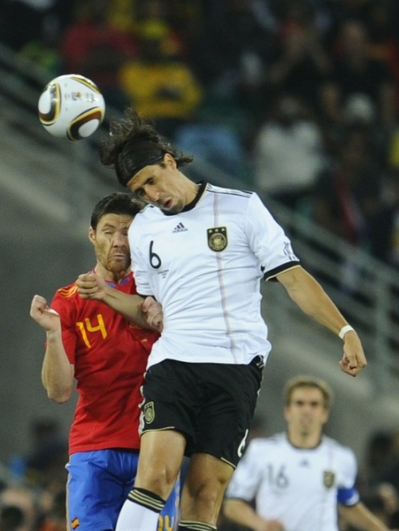 0b6e677fa0ce3e35d4d00ef182d66a73-getty-fbl-wc2010-match62-ger-esp.jpg