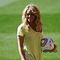 fd5e83d28836472ea3cbe471cc0f6bdd-getty-fbl-wc2010-safrica-shakira.jpg