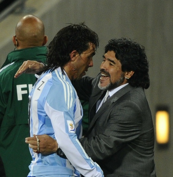 64ce890560bbd22d1c12e69f716437a1-getty-fbl-wc2010-match52-arg-mex.jpg
