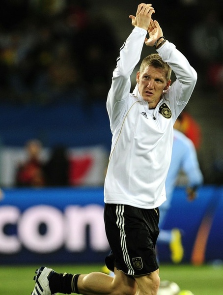 252efa60bb0997dfc4c17f80d1ed7b60-getty-fbl-wc2010-match63-uru-ger.jpg