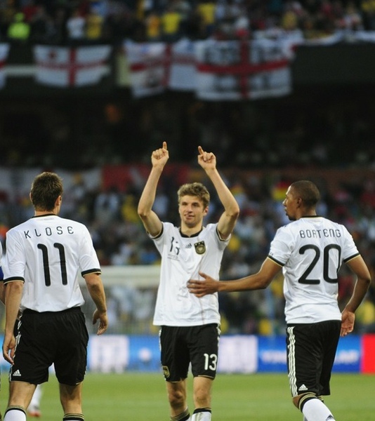 ae10583a81884c191cc17d74485548be-getty-fbl-wc2010-match51-ger-eng.jpg