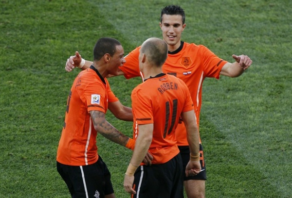 61e719e8fbbd3c3bcb02cab0c1f722d8-getty-fbl-wc2010-match53-ned-svk.jpg