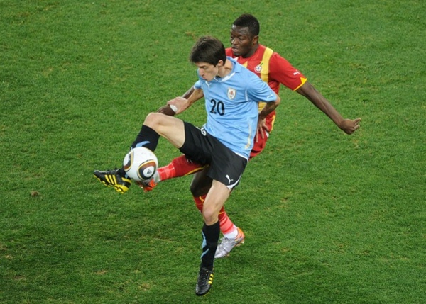 485a0cc579b3317fbbb9767e97c221e5-getty-correction-fbl-wc2010-match58-uru-gha.jpg